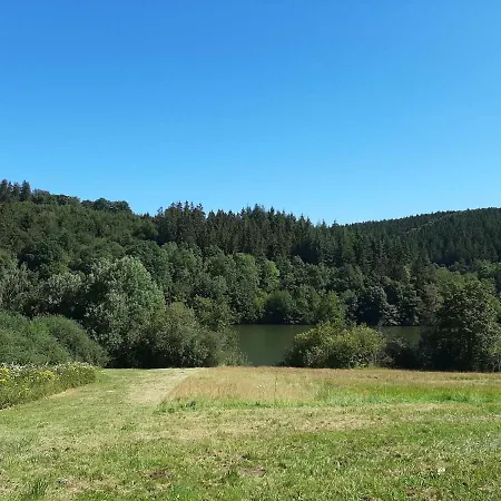 Secluded Holiday In Near Lake, City Centre Appartement