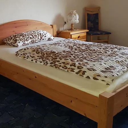 Secluded Holiday In Near Lake, City Centre Appartement